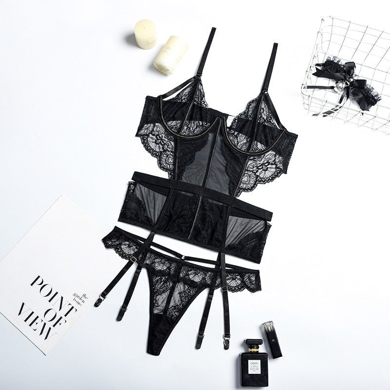 Lingerie Capricorniana - Atique Store